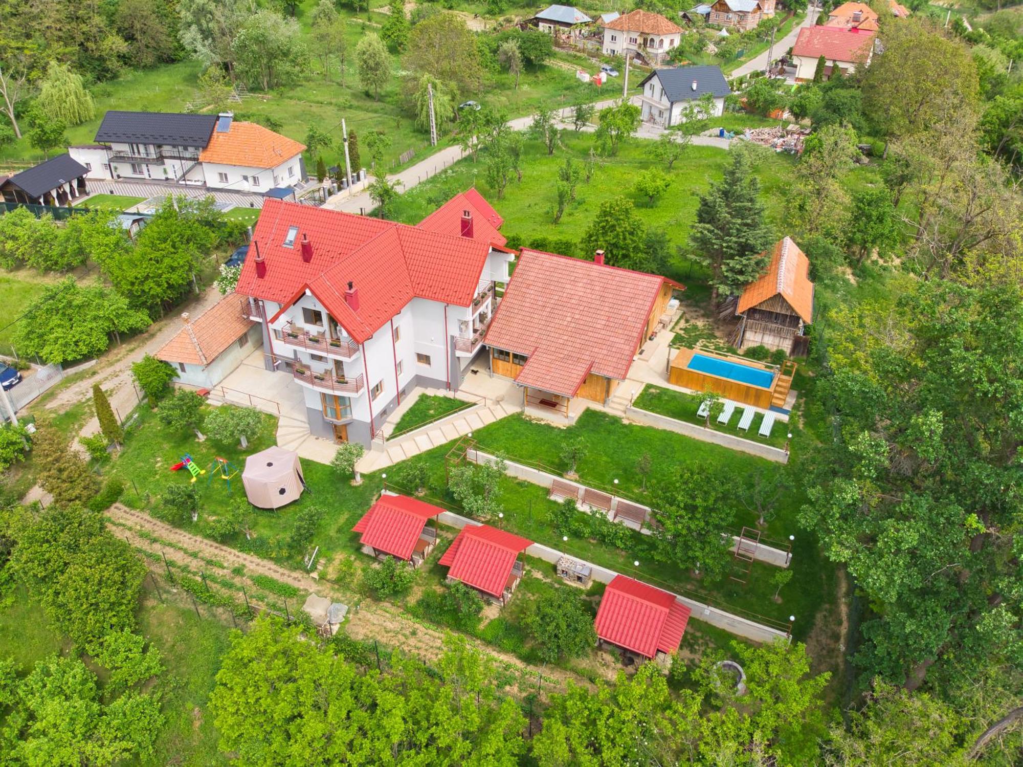 Perla Argesului, Ciubar, Piscina, Lift, Gratar, Cabana, Pensiuni, Hotel Cazare Transfagarasan Curtea De Arges Albestii de Arges Екстериор снимка