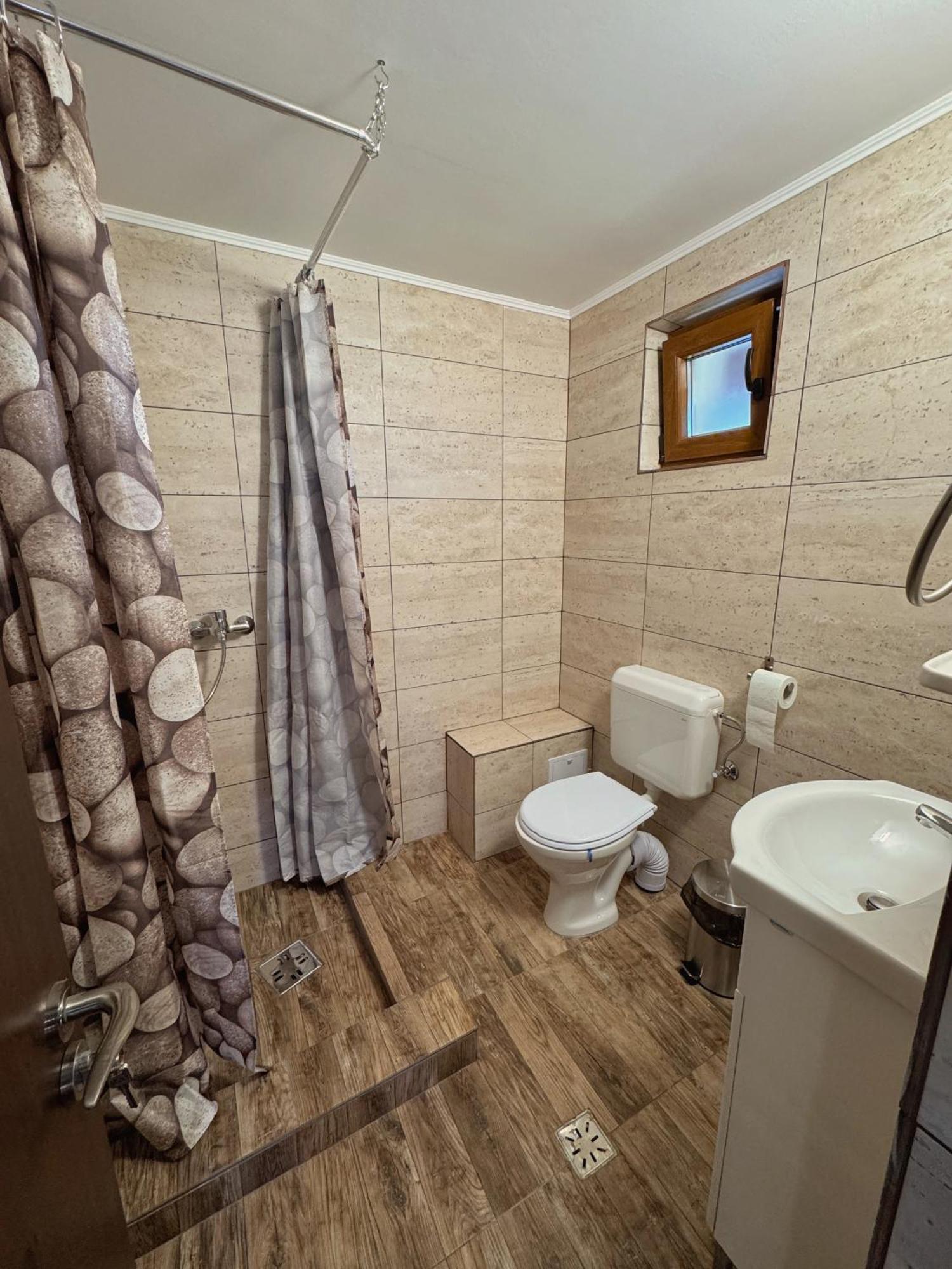 Perla Argesului, Ciubar, Piscina, Lift, Gratar, Cabana, Pensiuni, Hotel Cazare Transfagarasan Curtea De Arges Albestii de Arges Екстериор снимка