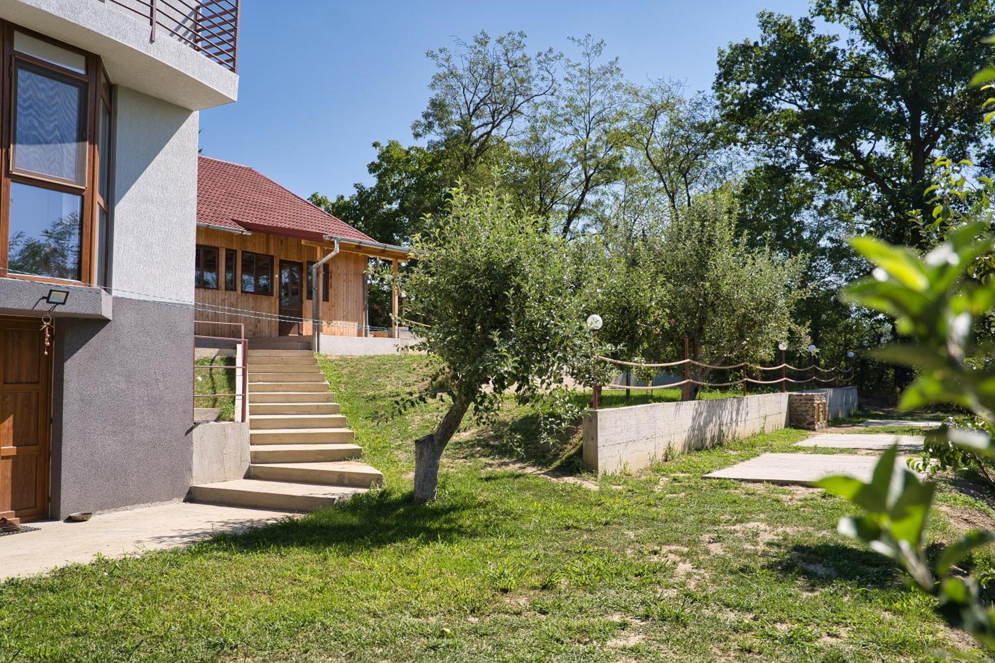 Perla Argesului, Ciubar, Piscina, Lift, Gratar, Cabana, Pensiuni, Hotel Cazare Transfagarasan Curtea De Arges Albestii de Arges Екстериор снимка