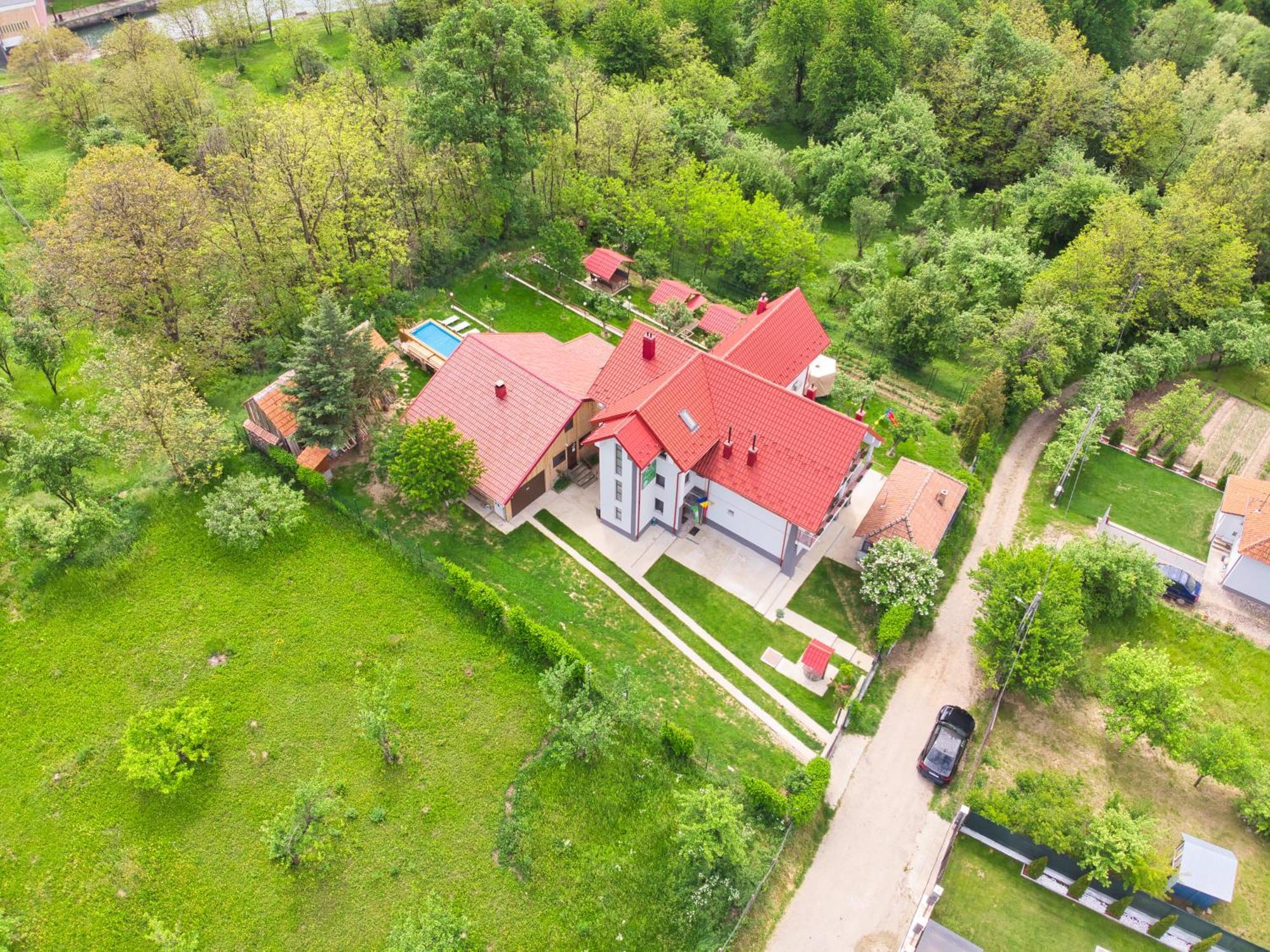 Perla Argesului, Ciubar, Piscina, Lift, Gratar, Cabana, Pensiuni, Hotel Cazare Transfagarasan Curtea De Arges Albestii de Arges Екстериор снимка