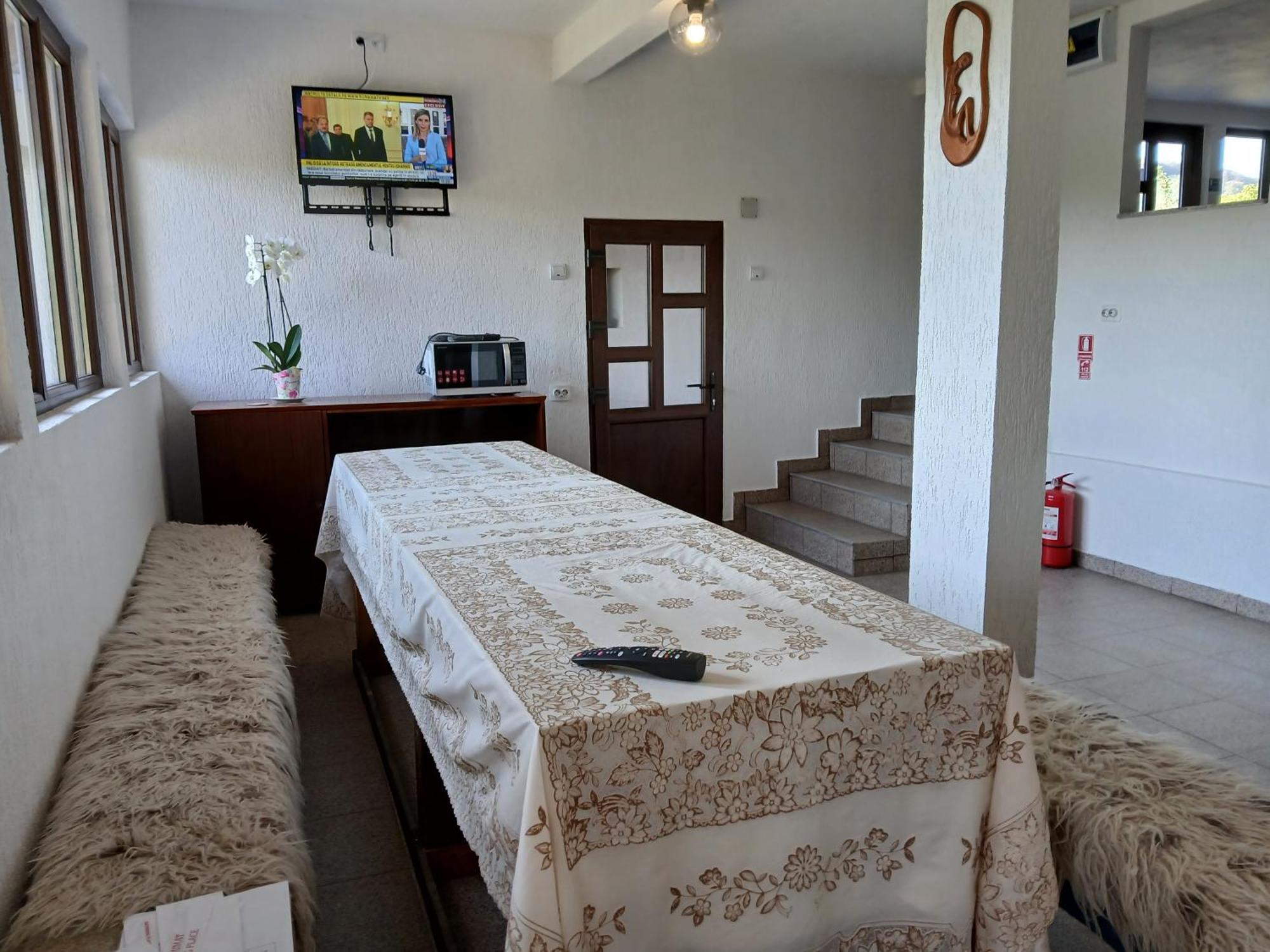 Perla Argesului, Ciubar, Piscina, Lift, Gratar, Cabana, Pensiuni, Hotel Cazare Transfagarasan Curtea De Arges Albestii de Arges Екстериор снимка