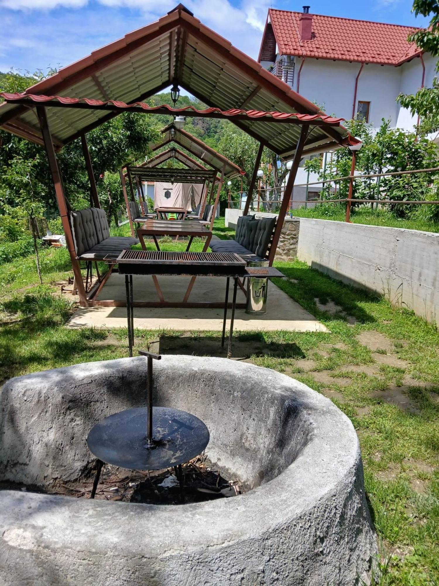 Perla Argesului, Ciubar, Piscina, Lift, Gratar, Cabana, Pensiuni, Hotel Cazare Transfagarasan Curtea De Arges Albestii de Arges Екстериор снимка